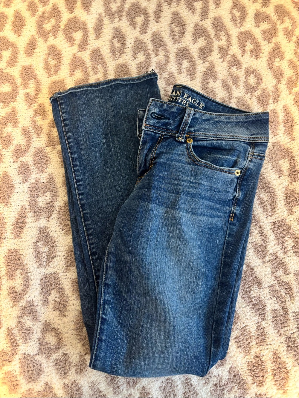 american eagle low rise flared jeans kick boot super stretch